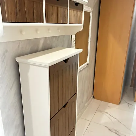 Апартамент Dream 3 *